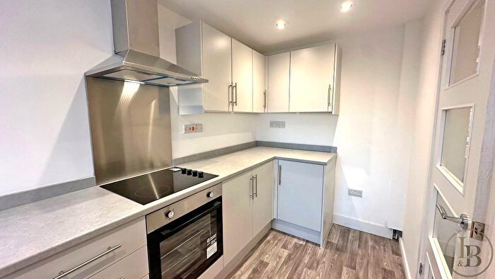 3 Bedroom Terraced House For Sale In Thorneywood Rise, Nottingham, NG3