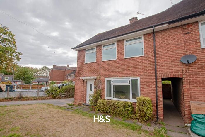 3 Bedroom Semi Detached House For Sale In Averill Road, Birmingham, B26