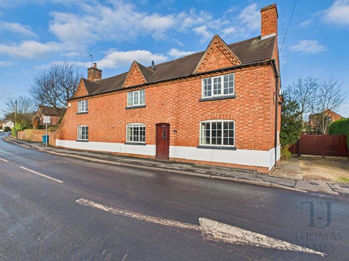 4 Bedroom Detached House For Sale In Main Road, Cotgrave, Nottingham, NG12