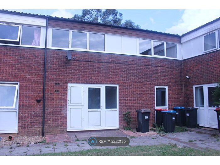 3 Bedroom Terraced House To Rent In Bounds Croft, Greenleys, Milton Keynes, MK12