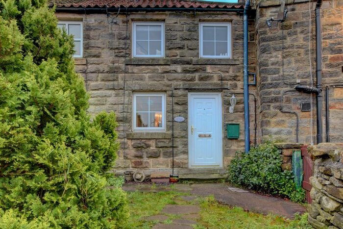 2 Bedroom Cottage To Rent In Coach Road, Sleights, Whitby YO22