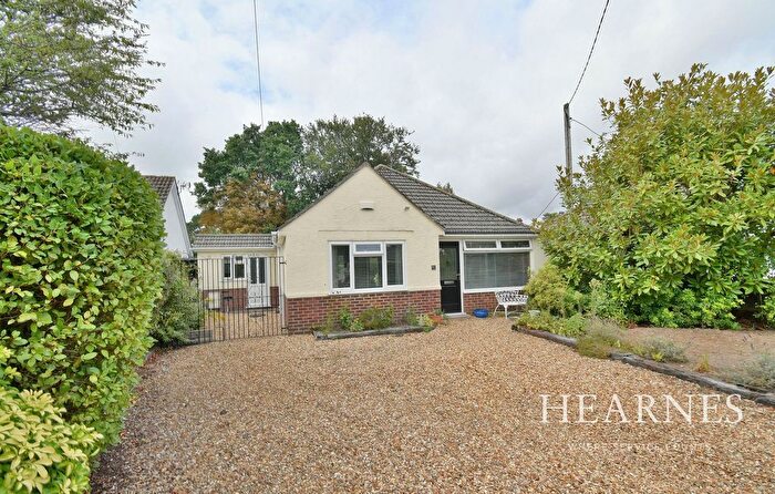 3 Bedroom Detached Bungalow For Sale In Fernside Road, West Moors, Ferndown, BH22
