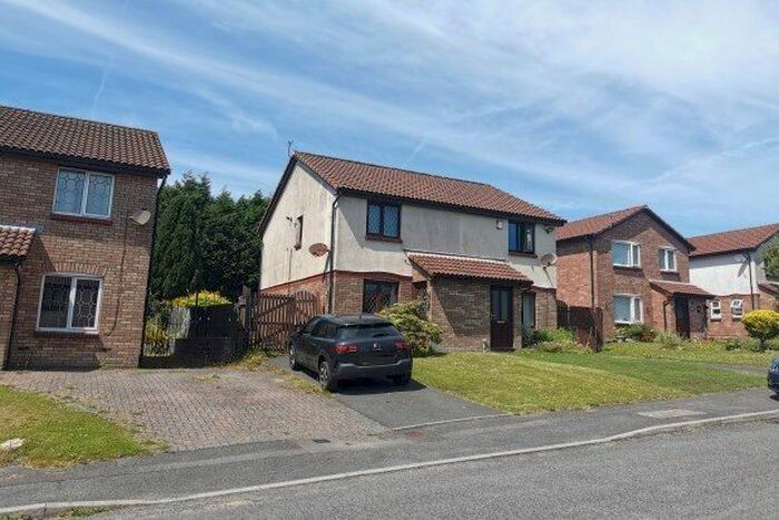 2 Bedroom Semi-Detached House To Rent In Poplar Close, Swansea, SA2