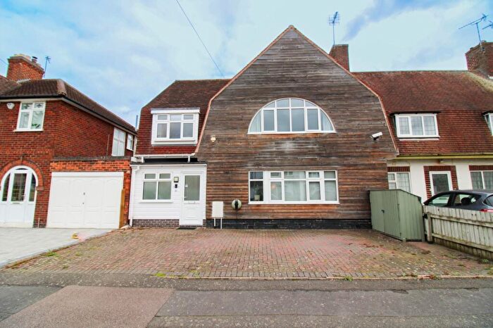 5 Bedroom End Of Terrace House For Sale In Barbara Avenue, Humbertstone, LE5