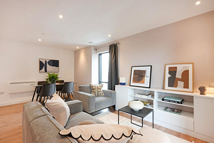 2 Bedroom Apartment To Rent In The Lansdowne, Hagley Road, Birmingham, B16