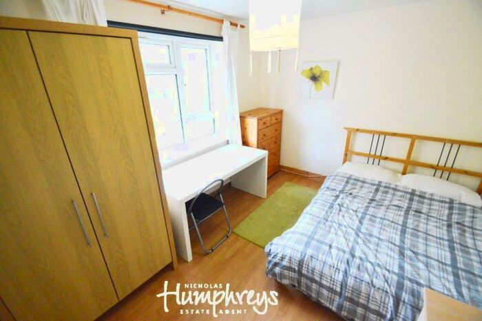 1 Bedroom Property To Rent In Comet Road, AL10