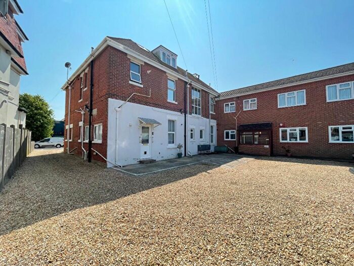 1 Bedroom Flat For Sale In Burlington Road, Swanage, Dorset, BH19