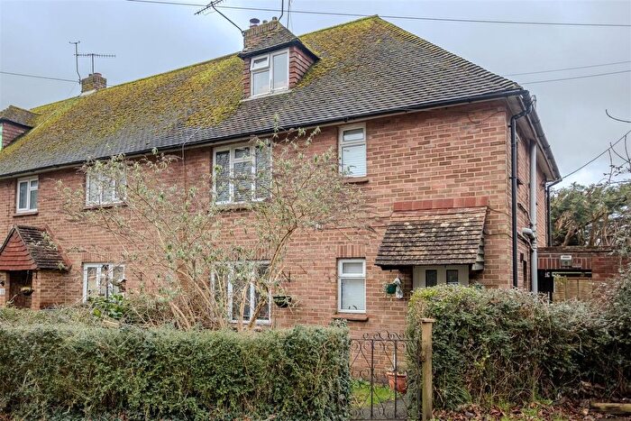 2 Bedroom Maisonette For Sale In Castlefields, Hartfield, TN7