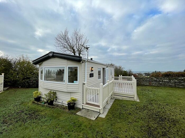 2 Bedroom Caravan For Sale In Trefach Holiday Park, SA66