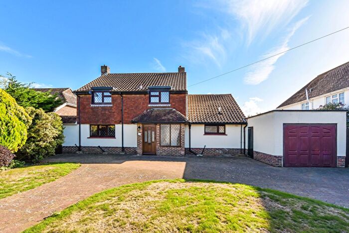 3 Bedroom Detached House For Sale In Park Drive, Felpham, PO22
