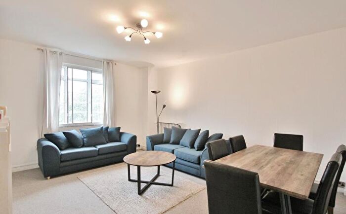 3 Bedroom Apartment To Rent In Allsop Place, Marylebone, London, NW1