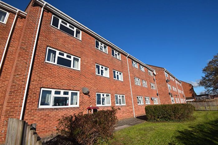 2 Bedroom Flat For Sale In Middlestream Close, Bridgwater, TA6