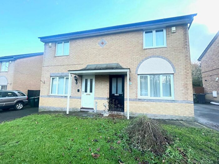 2 Bedroom Semi-Detached House For Sale In Holmefield View, Bradford, BD4