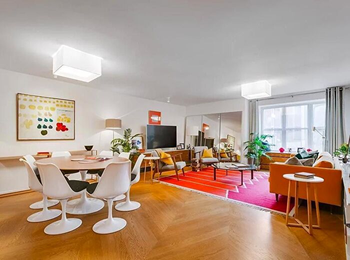 2 Bedroom Flat To Rent In Rochester Row, Westminster, London, SW1P