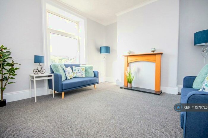 4 Bedroom Terraced House To Rent In Newchurch Road, Bacup, OL13