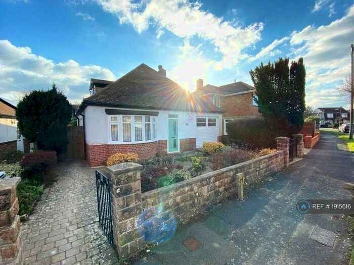 3 Bedroom Bungalow To Rent In Chester Crescent, Lee-On-The-Solent, PO13