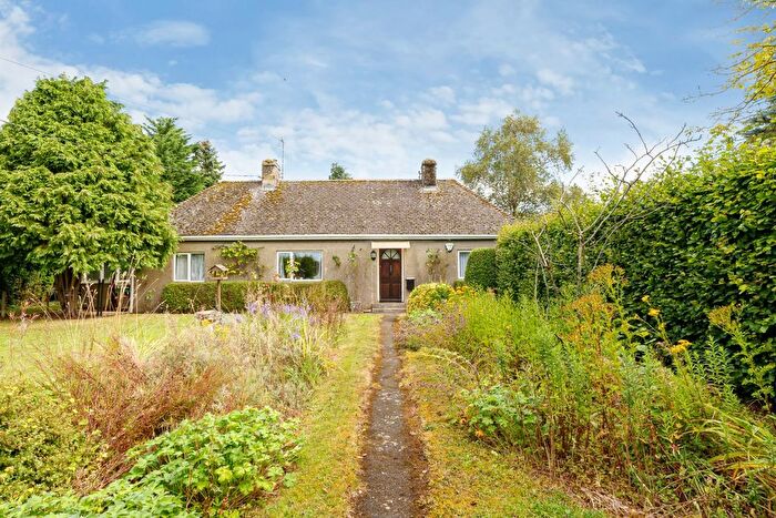 2 Bedroom Bungalow For Sale In London Road, Poulton, Cirencester, Gloucestershire, GL7