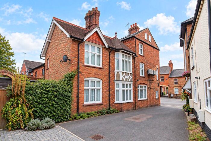1 Bedroom Flat For Sale In High Street, Winslow, MK18
