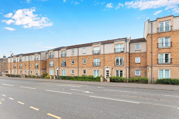 2 Bedroom Flat For Sale In / Duddingston Park South, Duddingston, Edinburgh, EH15