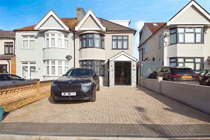 4 Bedroom Semi-Detached House To Rent In Clayhall Avenue, IG5