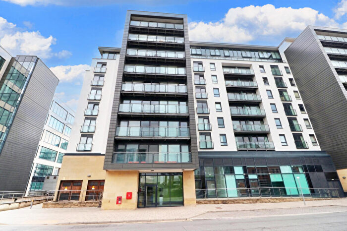 2 Bedroom Apartment For Sale In Chadwick Street, Leeds, LS10