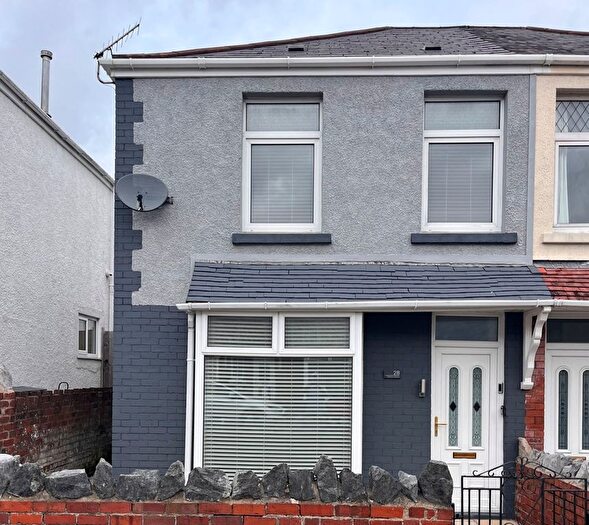 3 Bedroom Semi-Detached House To Rent In Walter St, Swansea, SA5