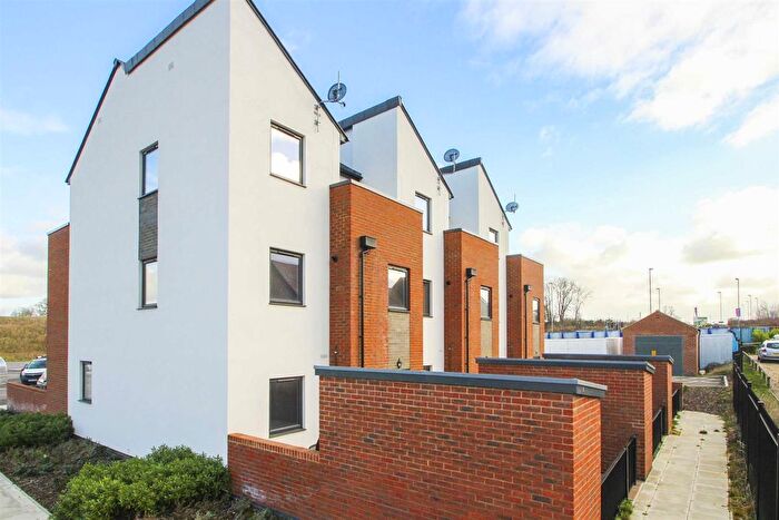 2 Bedroom Town House To Rent In Islay Court, Newton Leys, Bletchley, Milton Keynes, MK3