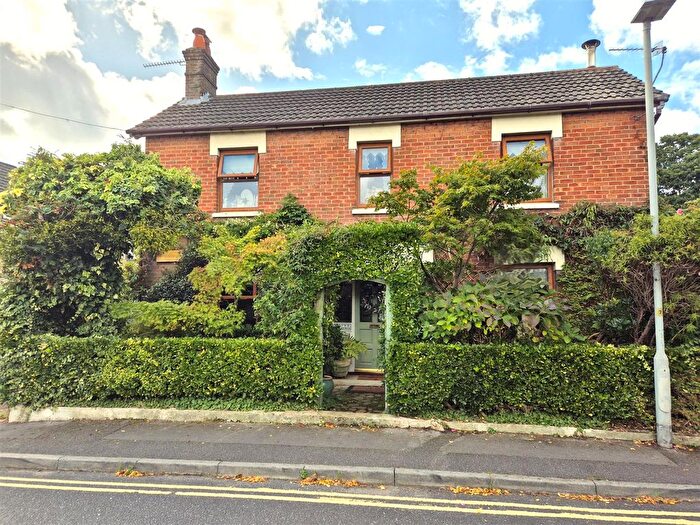 4 Bedroom Cottage For Sale In Cromwell Road, Poole, BH12