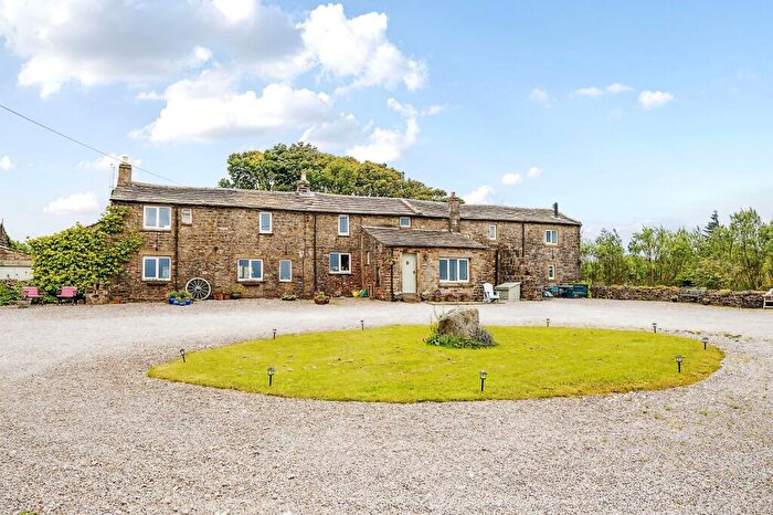 4 Bedroom Detached House For Sale In Greenhow Hill, Harrogate, HG3