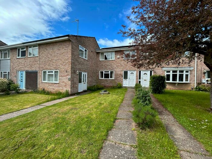 3 Bedroom House To Rent In Gifford Walk, Stratford-upon-Avon, CV37