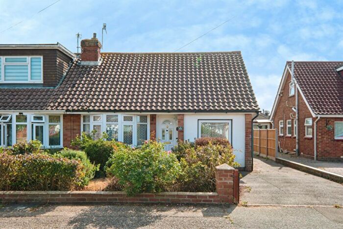 2 Bedroom Semi-Detached Bungalow For Sale In Freshfields Close, Lancing, BN15