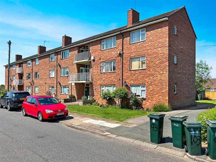 2 Bedroom Flat To Rent In Charminster Drive, Coventry, CV3