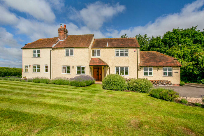 5 Bedroom Detached House For Sale In Halfpenny Lane, Nr Moulsford, OX10