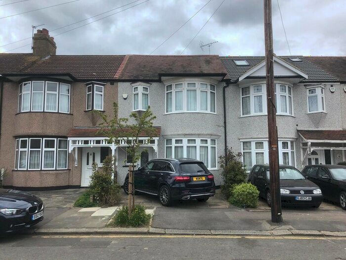 3 Bedroom Terraced House To Rent In Cypress Grove, Hainault, IG6