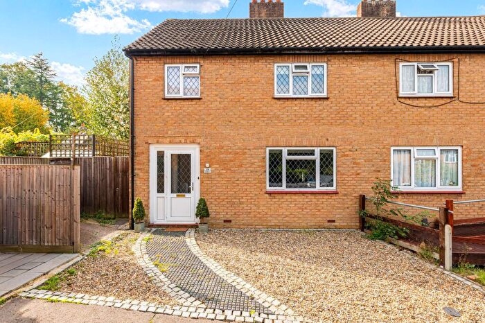 3 Bedroom Semi-Detached House For Sale In Cranmer Close, Warlingham, CR6