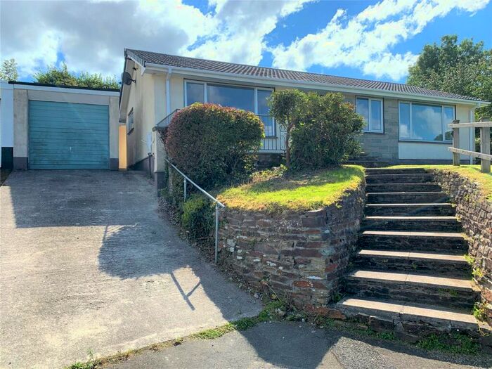 3 Bedroom Bungalow To Rent In Trenant Road, Tywardreath, Par, Cornwall, PL24