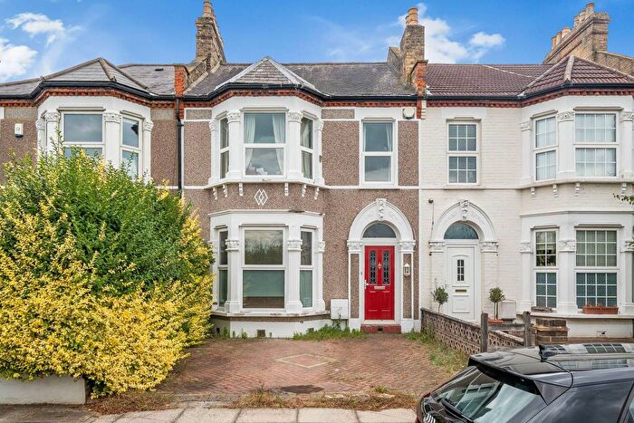 3 Bedroom Terraced House For Sale In Abbotshall Road, Catford, London, SE6
