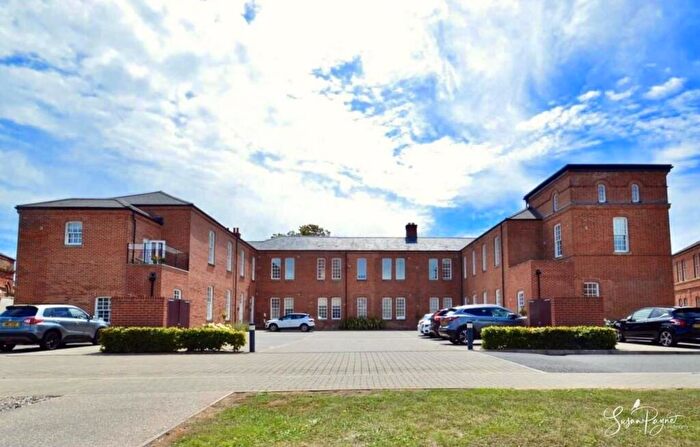 2 Bedroom Apartment For Sale In Whitecroft Park, Gatcombe, PO30