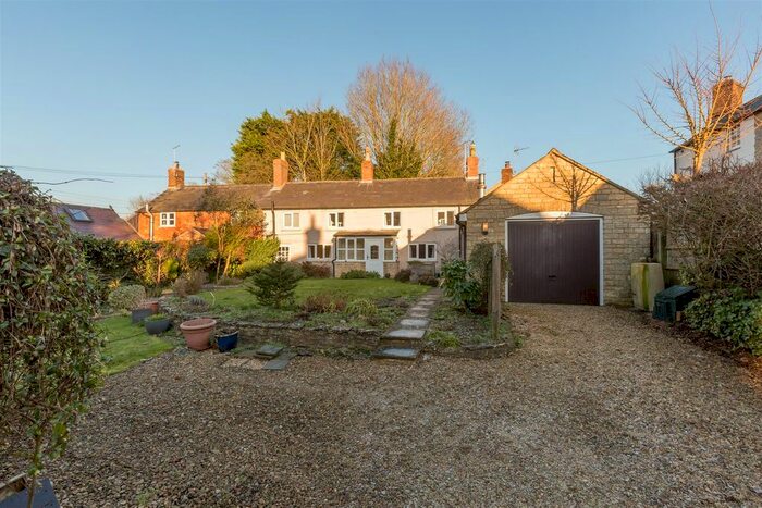 3 Bedroom Cottage For Sale In Rectory Lane, Fringford, Bicester, OX27