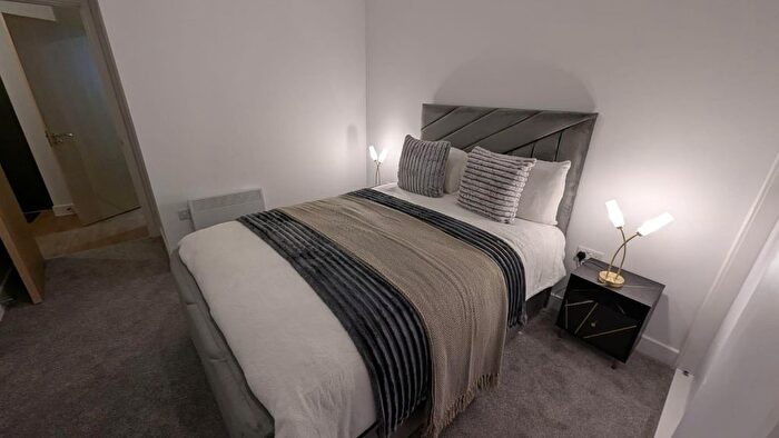 1 Bedroom Flat To Rent In Grapnel Apartments D, Furness Quay, M50