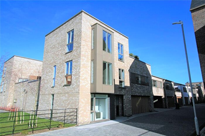 4 Bedroom House To Rent In Urwin Gardens, Cambridge, CB2