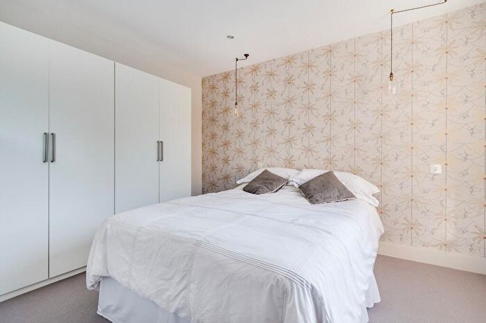 3 Bedroom Terraced House For Sale In Lillian Road, Barnes, SW13
