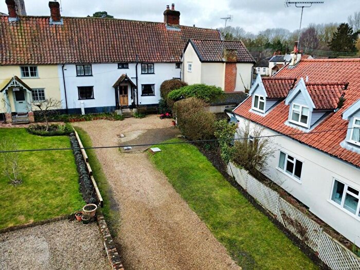 3 Bedroom Cottage For Sale In The Street, Tuddenham, IP6