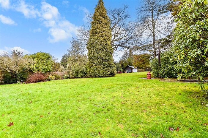 4 Bedroom Detached House For Sale In Sandown Grove, Tunbridge Wells, Kent, TN2