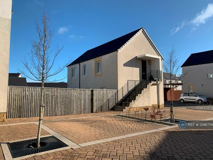 2 Bedroom Flat To Rent In Picketlaw Road, Eaglesham, Glasgow, G76