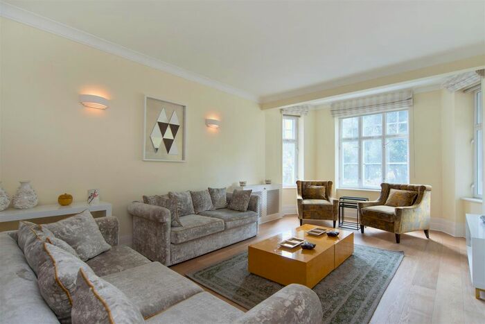 4 Bedroom Flat For Sale In Clive Court, Maida Vale, London, W9