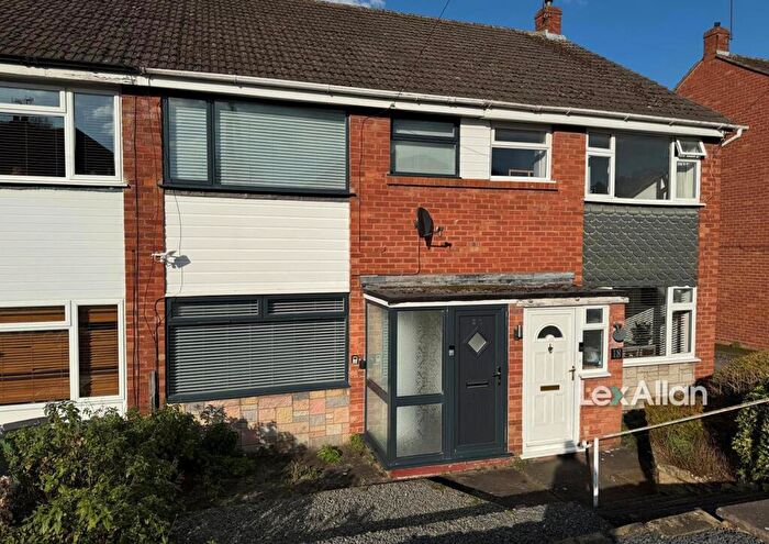 3 Bedroom Terraced House For Sale In Pargeter Street, Stourbridge, DY8