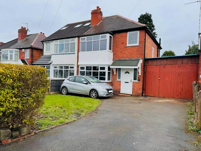 3 Bedroom Semi-Detached House To Rent In Partridge Road, Birmingham, B26