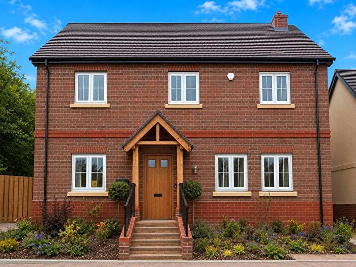 5 Bedroom Detached House For Sale In Manor Gardens, Shiplake, Henley On Thames, RG9