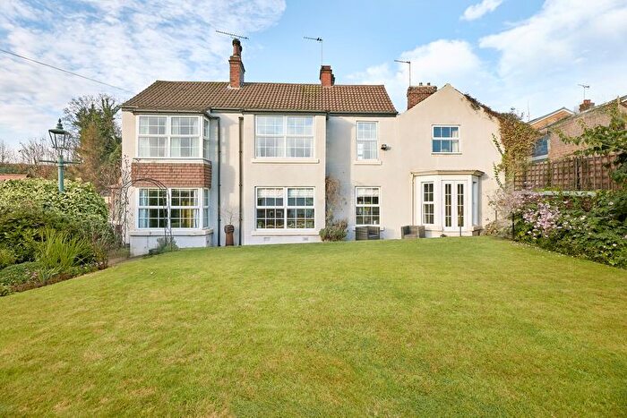 4 Bedroom Property For Sale In Dandy Mill Farm, Water Lane, Pontefract, WF8